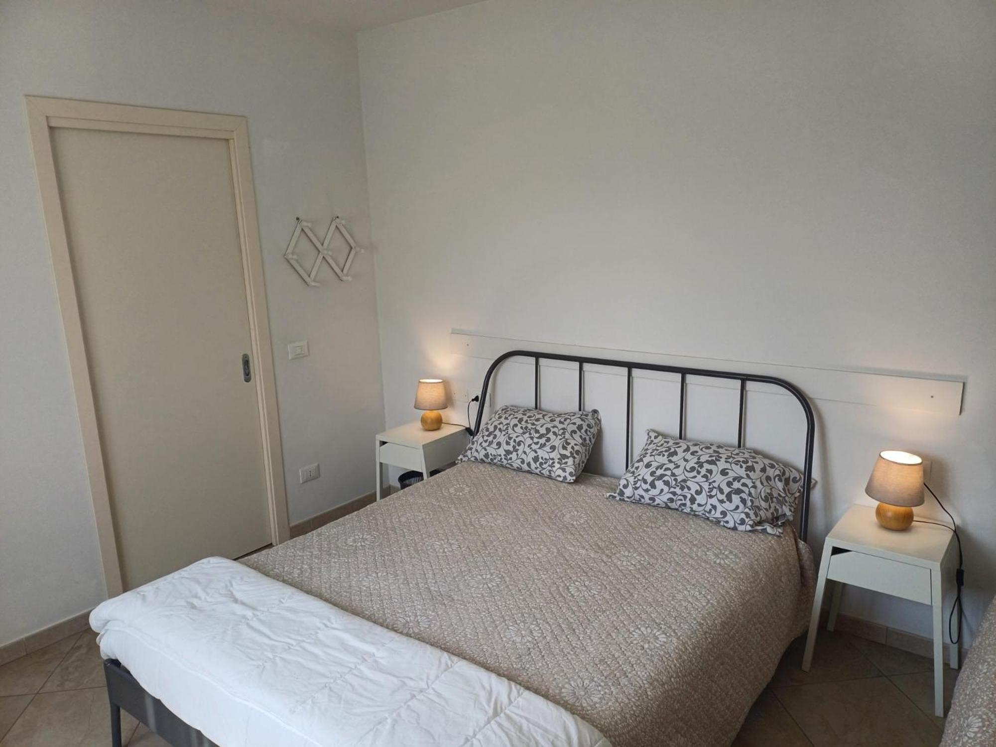 Cascina Legnago Bilocale A 6 Chilometri Da Salo' Apartment Villanuova sul clisi Exterior photo